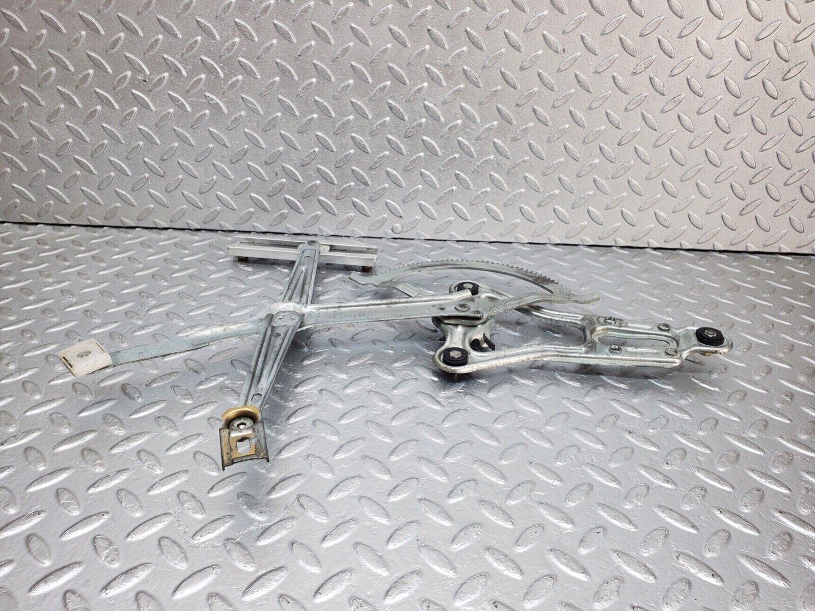 44595 Mercedes-Benz W124 220E Front Left Power Window Regulator