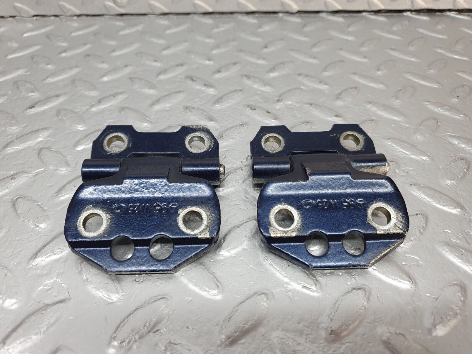 42317 Mercedes-Benz R129 320SL Coupe Door Hinge Right Side