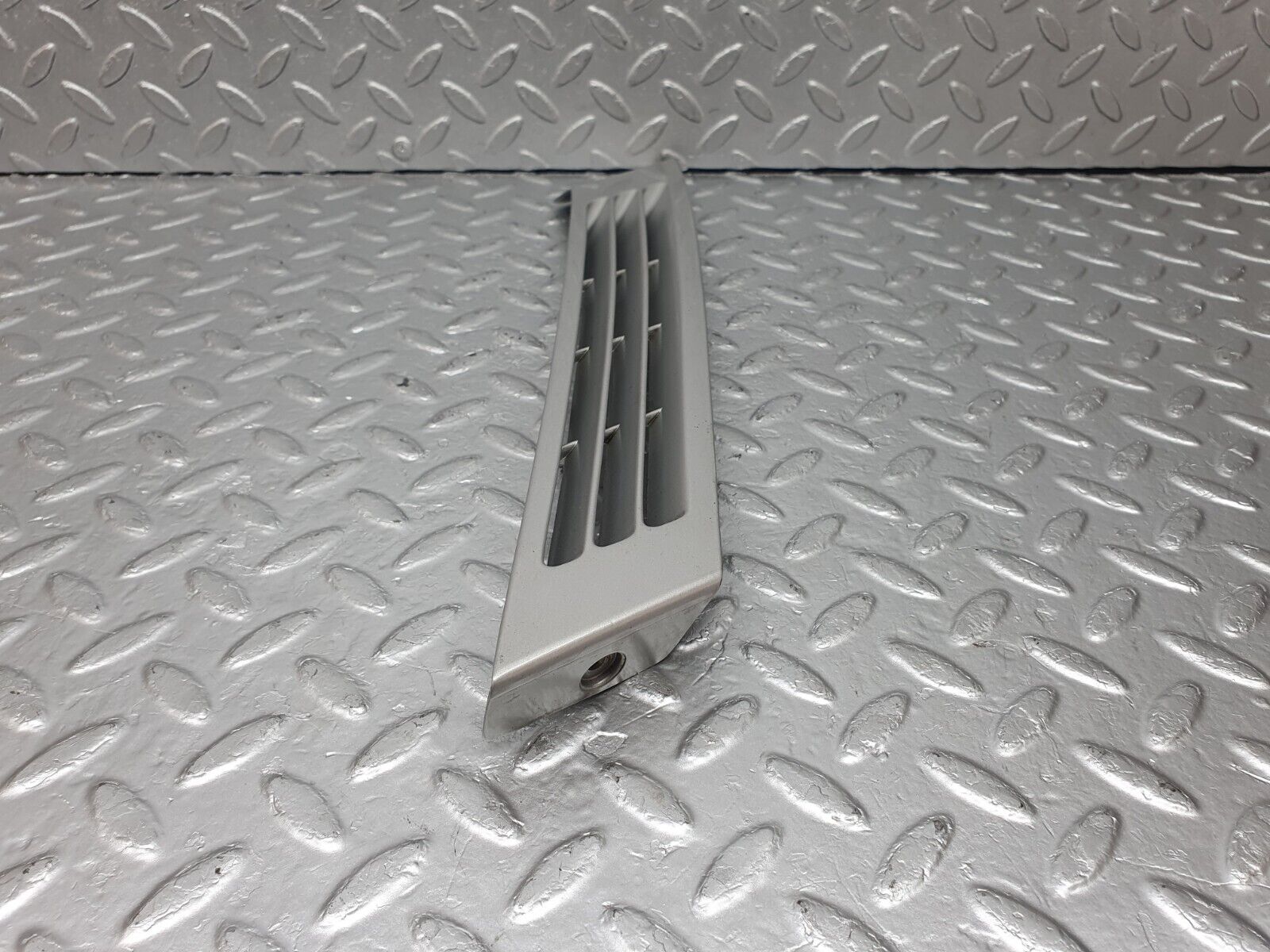 42740 Mercedes-Benz W201 190 2.0L C Pillar Exterior Cover Left Side 2016980189