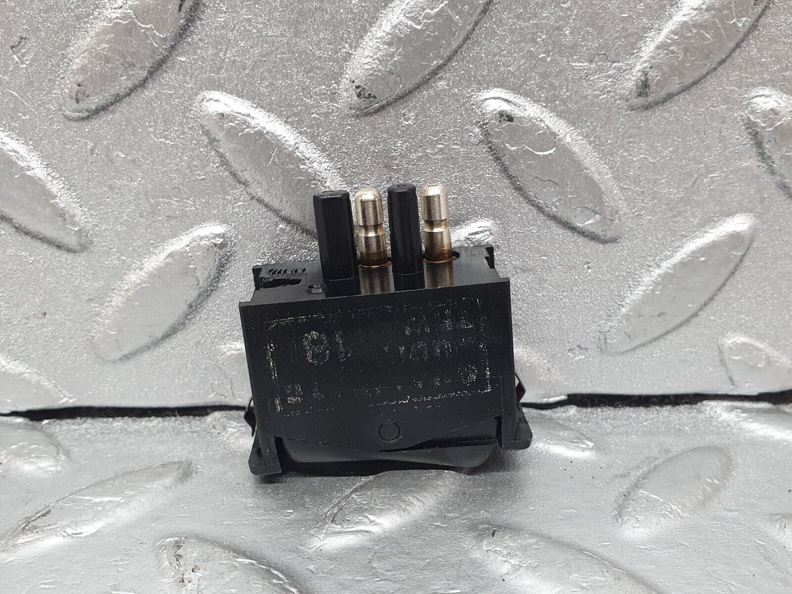 44175 Mercedes-Benz C123 230CE Coupe Interior Light Switch 0008205910