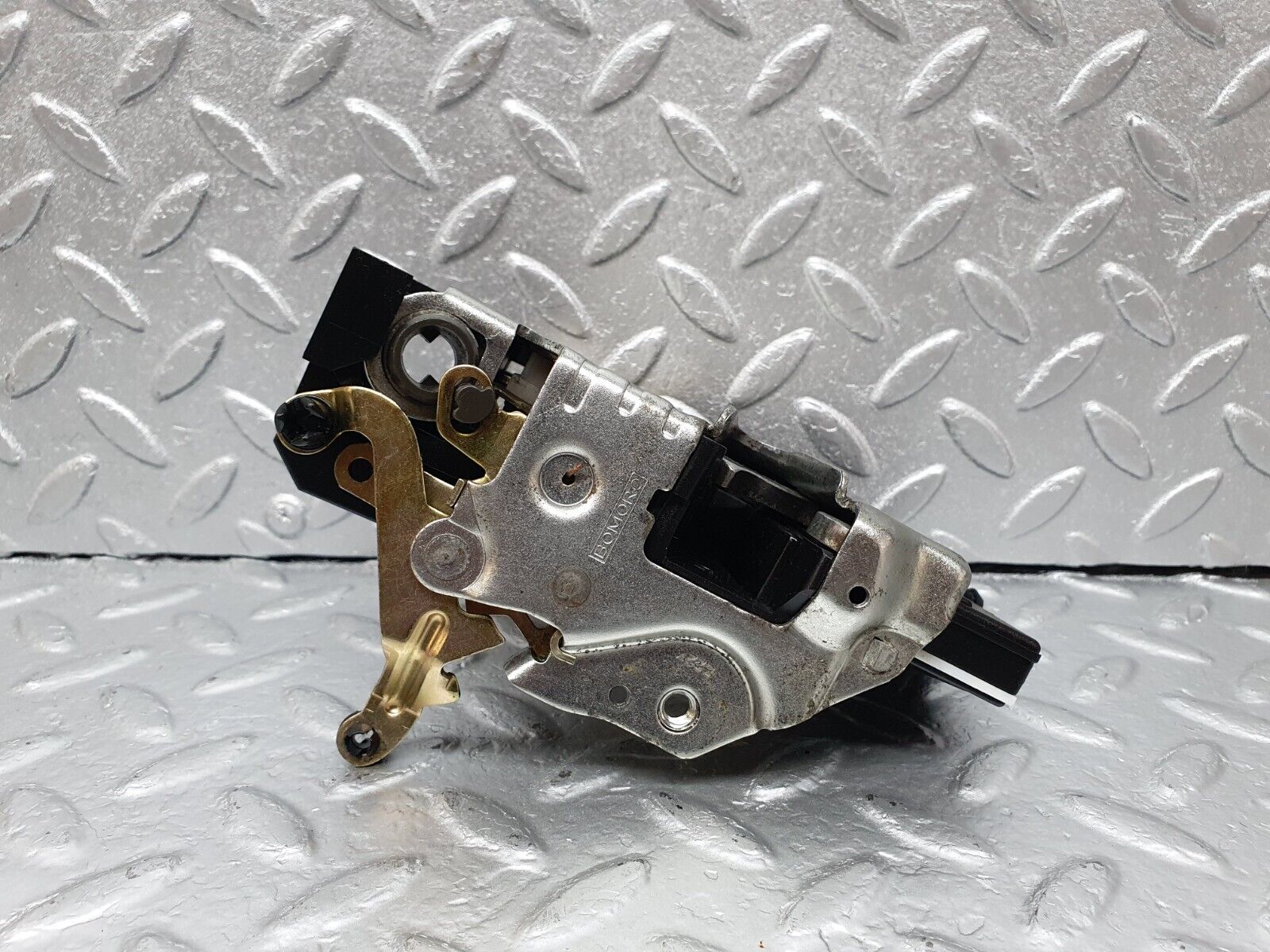 42219 Mercedes-Benz R129 320SL Coupe Right Door Lock Mechanism