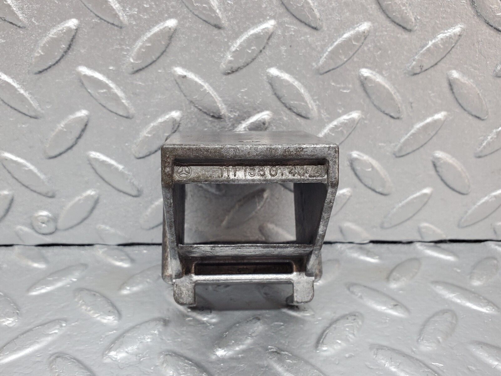 44818 Mercedes-Benz W124 220E Ignition Coil Bracket 1111580140