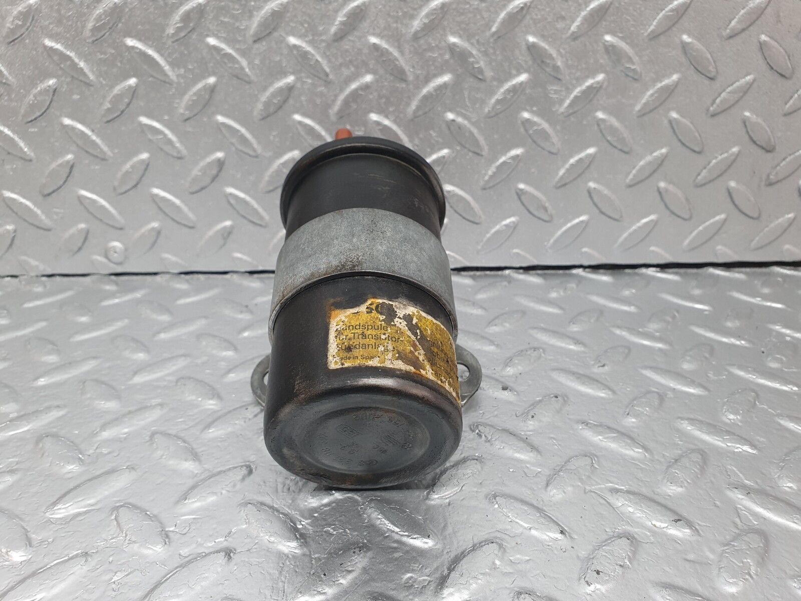 42859 Mercedes-Benz W201 190 2.0L Ignition Coil Bosch 0221118307 0001584003