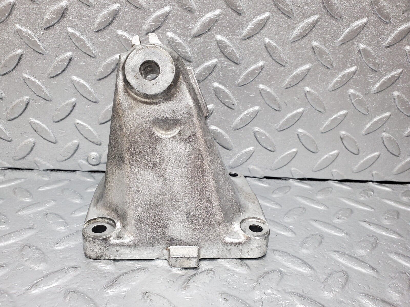 45093 Mercedes-Benz R129 300SL Coupe Engine Mount Bracket Right 1042230504