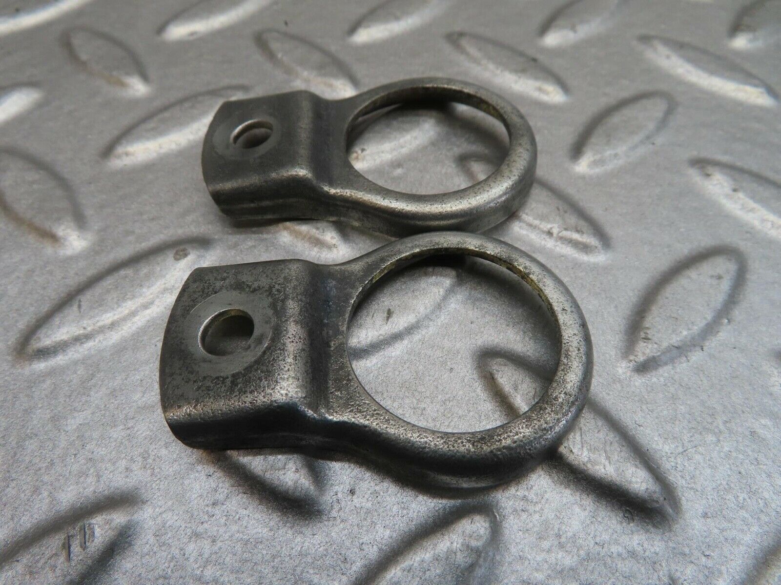 13754 Mercedes-Benz R107 450SL Fuel Injector Bracket