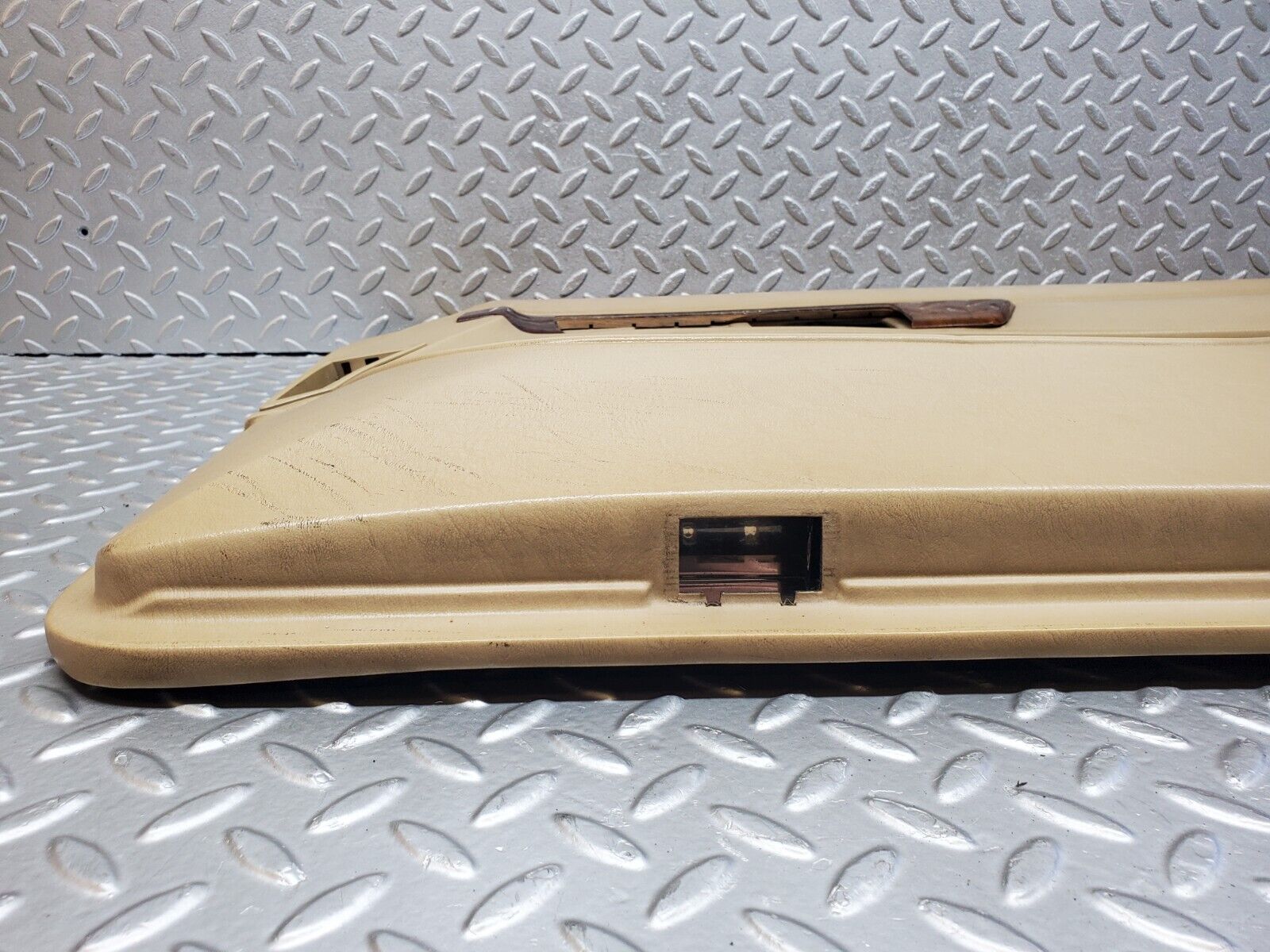 45718 Mercedes-Benz W126 420SE Front Right Door Card Beige 1267270270