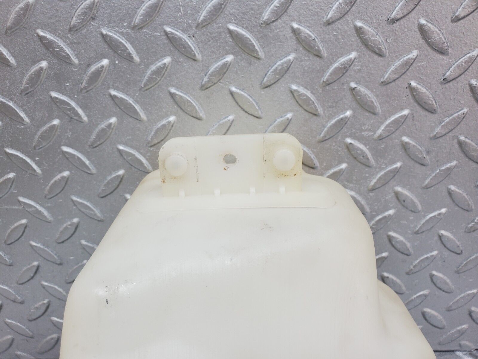 44769 Mercedes-Benz W124 220E Windscreen Washer Fluid Reservoir 1248691020 1248690272 1295400217