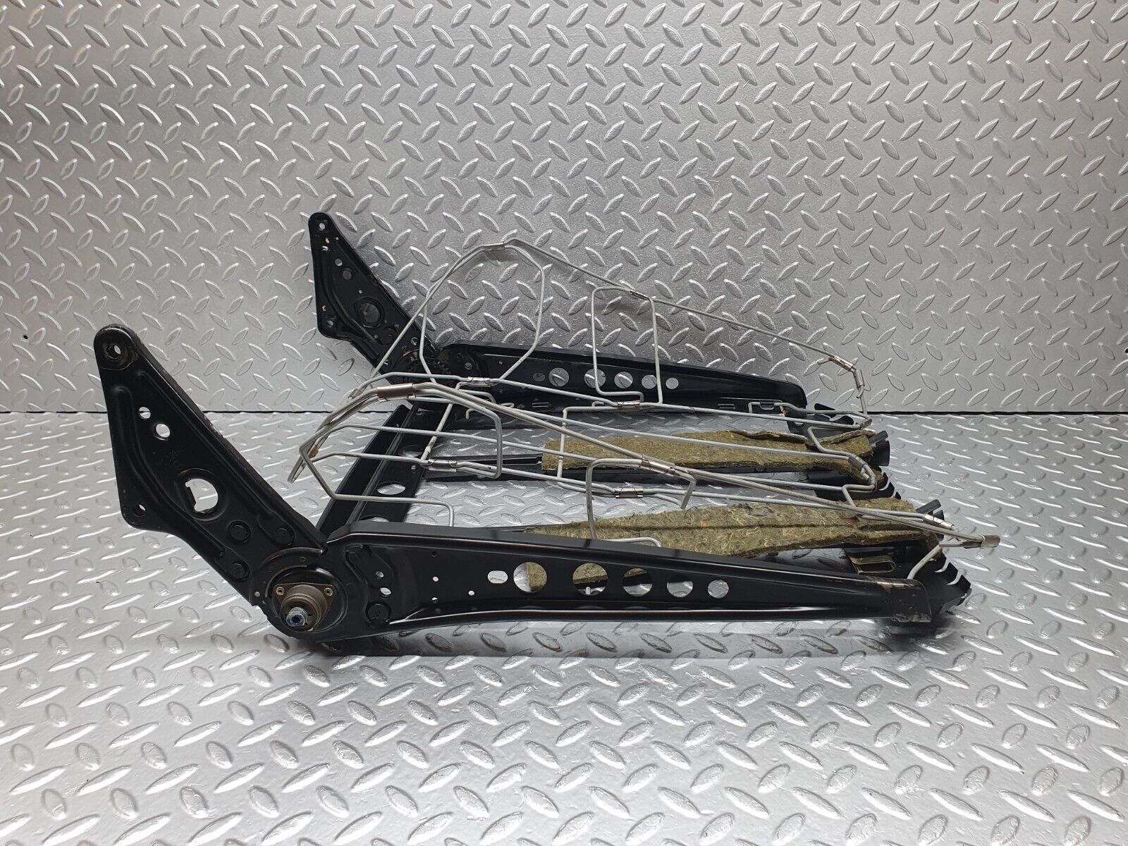 42741 Mercedes-Benz W201 190 2.0L Front Right Seat Backrest