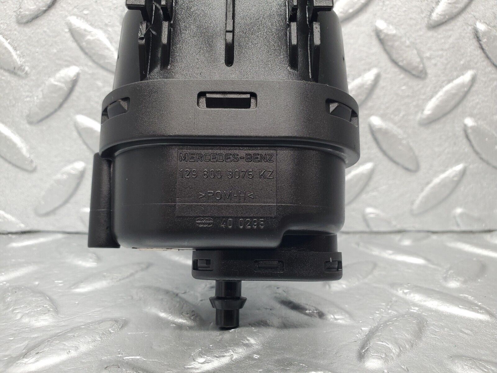 46950 Mercedes-Benz R129 320SL Coupe Trunk Lock Vacuum Actuator 1298003075 1298000025