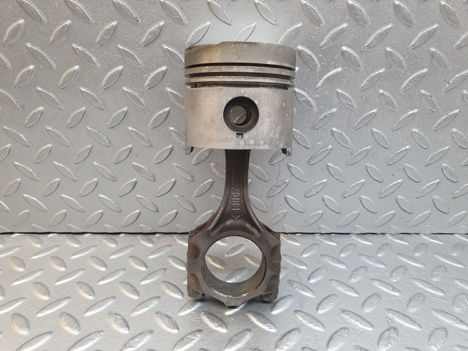 43872 Mercedes-Benz W108 280SE Piston With Connecting Rod 87.47 mm 13002