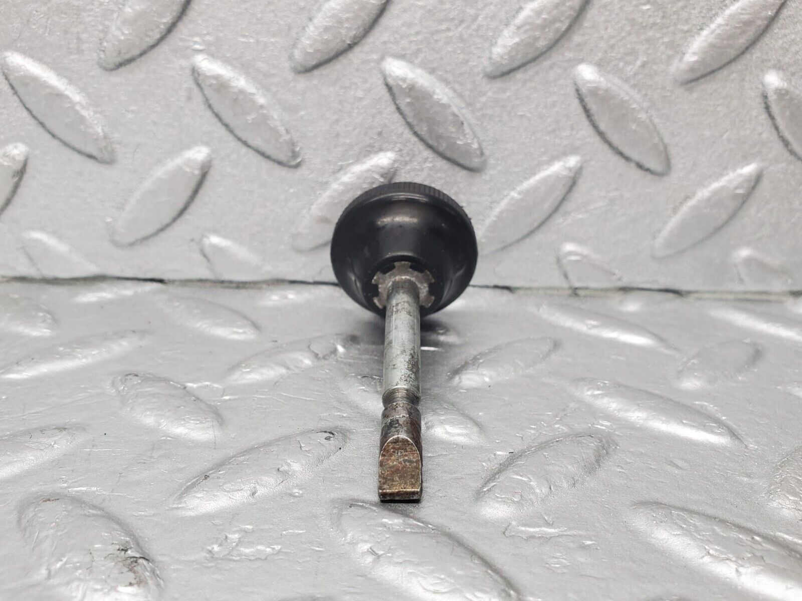 46119 Mercedes-Benz C114 250 Coupe Heater Control Knob