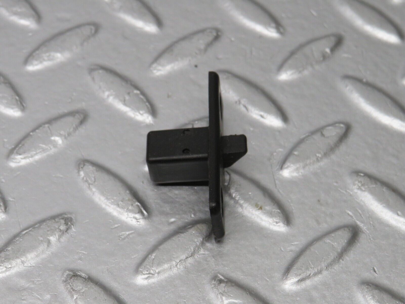 39289 Mercedes-Benz R107 500SL Glove Box Lock 1076890025