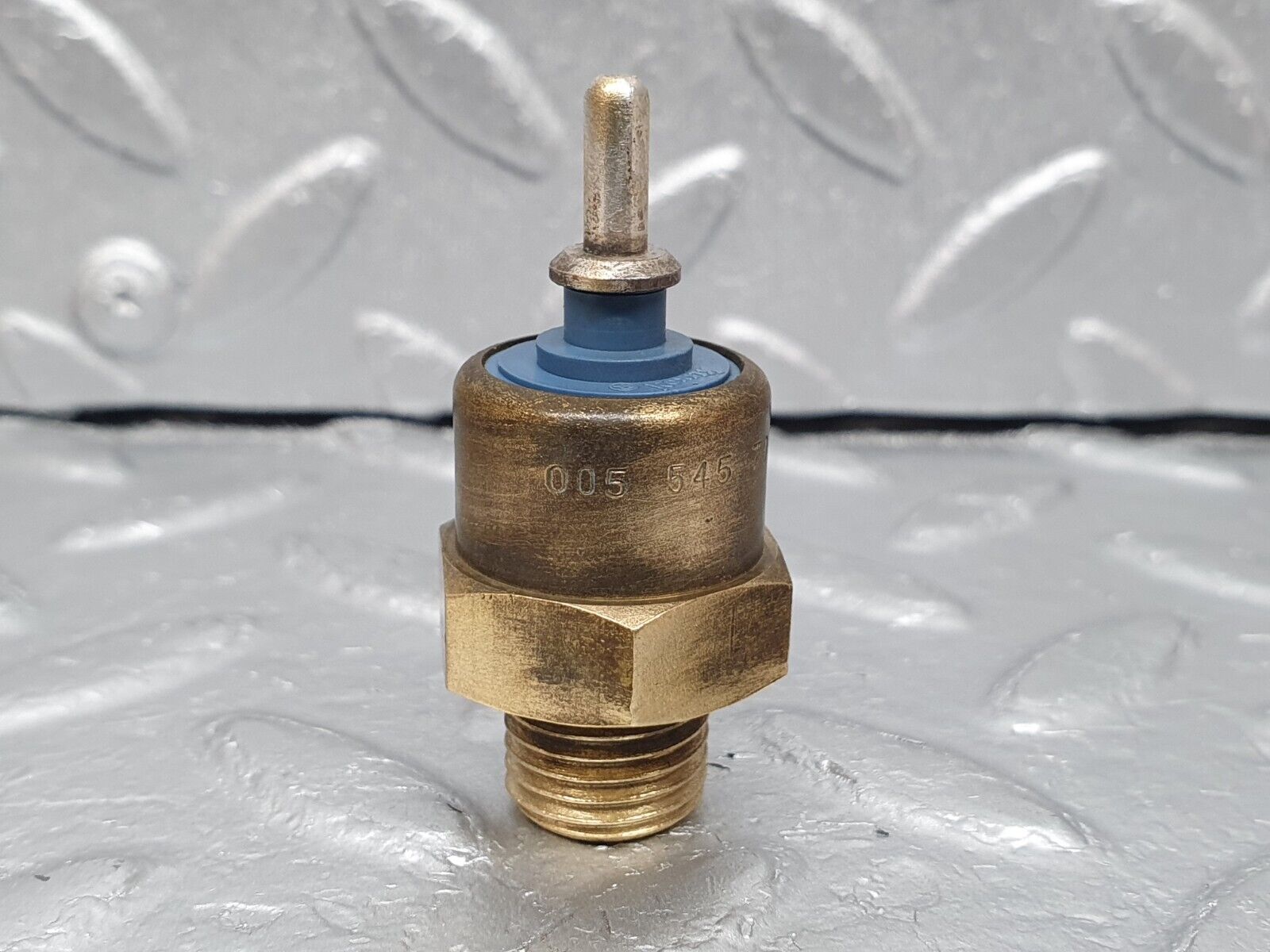 41656 Mercedes-Benz W124 200E Radiator Fan Temperature Switch 0055457024