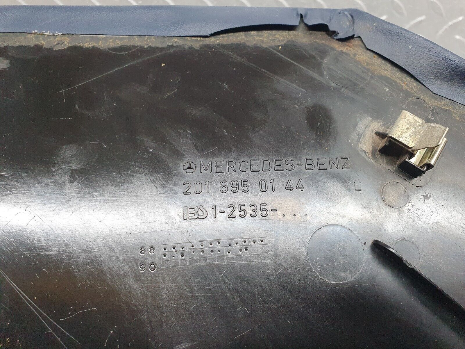 42659 Mercedes-Benz W201 190 2.0L C Pillar Cover Trim Left Blue 2016950144