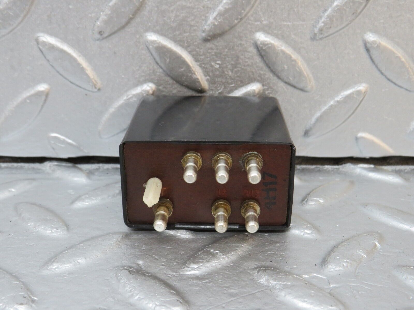 39829 Mercedes-Benz R107 350SL Wiper Control Relay 1238210063