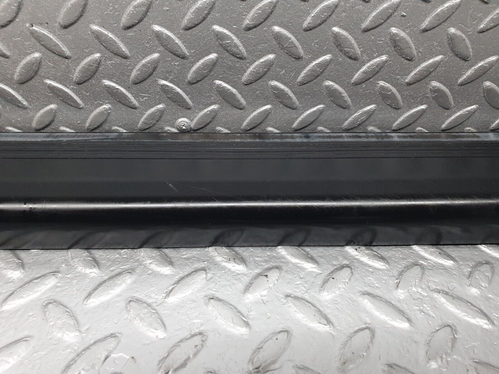 41776 Mercedes-Benz W202 C200 Front Left Door Sill Trim 2026800735