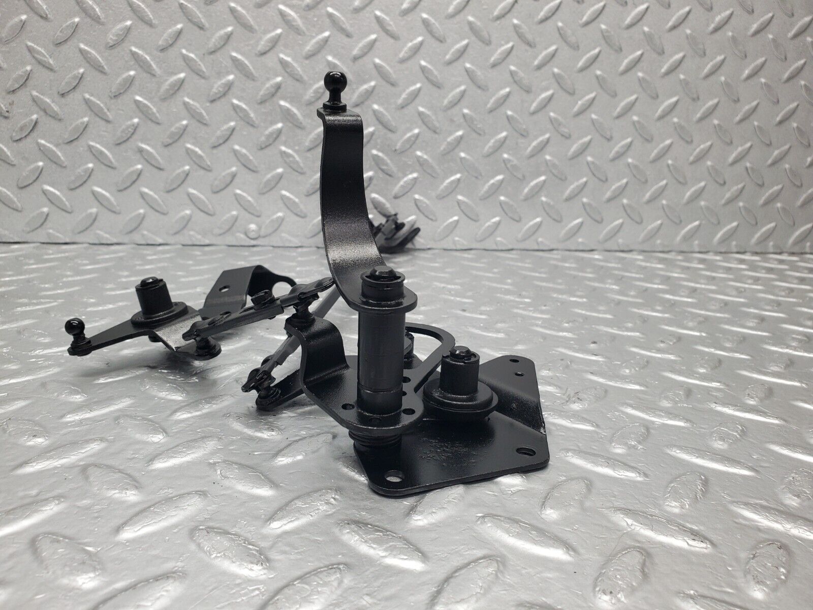 46724 Mercedes-Benz C123 280CE Coupe Throttle Linkage