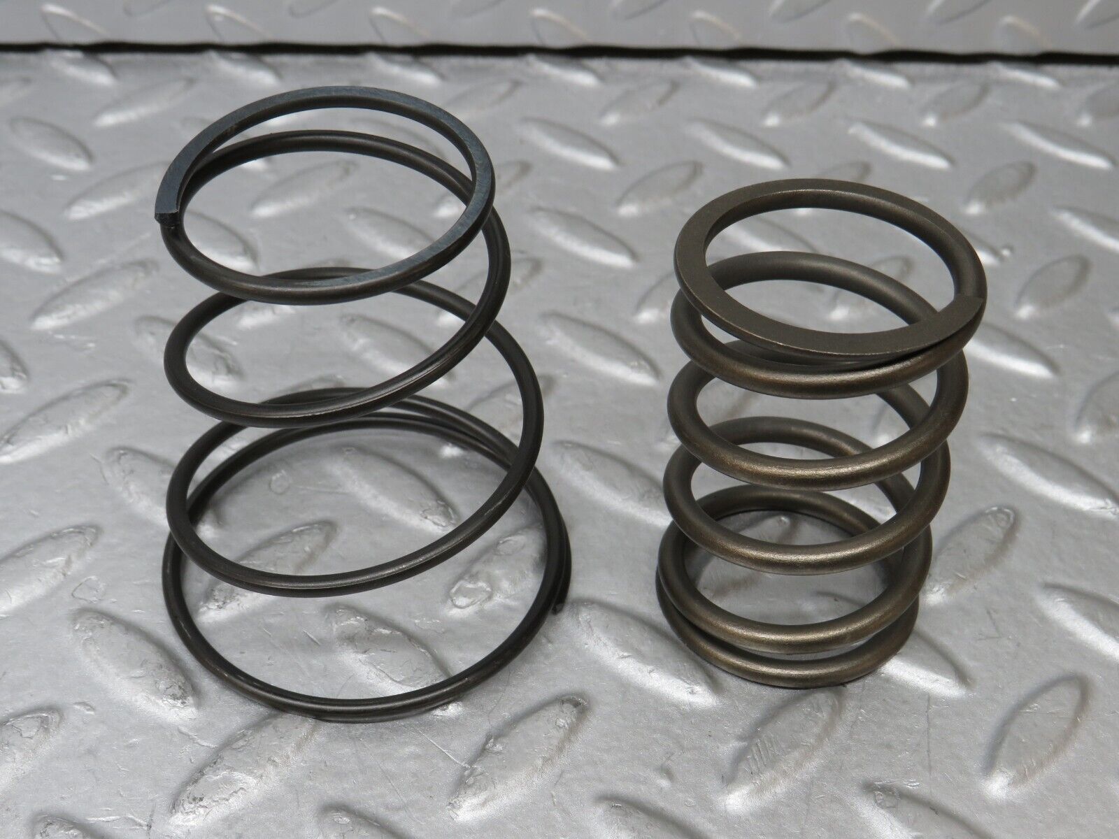 36438 Mercedes-Benz R107 450SL Automatic Gearbox Piston Spring Set