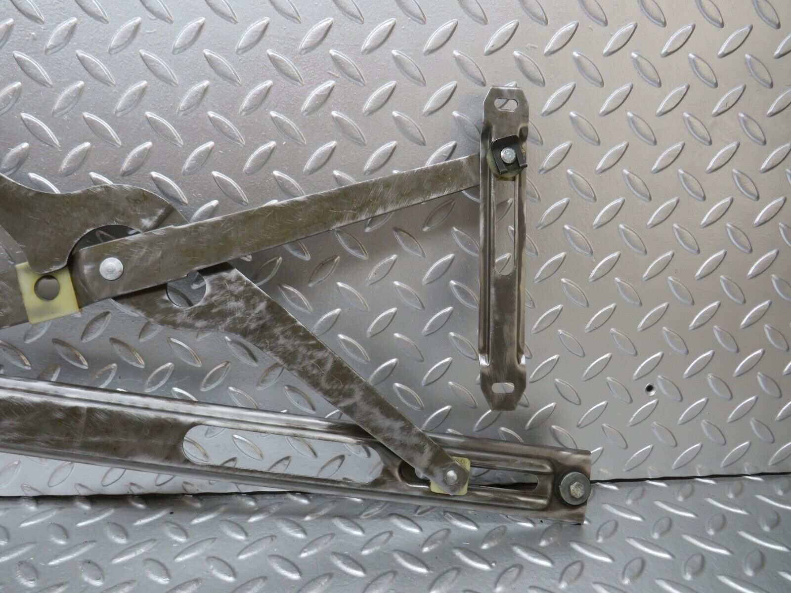 25078 Mercedes-Benz R107 C107 Front Left Power Window Regulator 1077200746