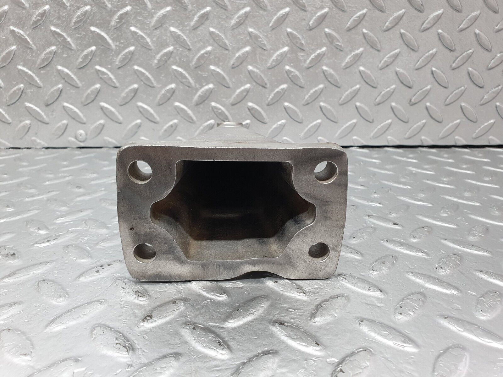 43441 Mercedes-Benz W108 280SE Engine Mount Bracket Left Side 1272230204