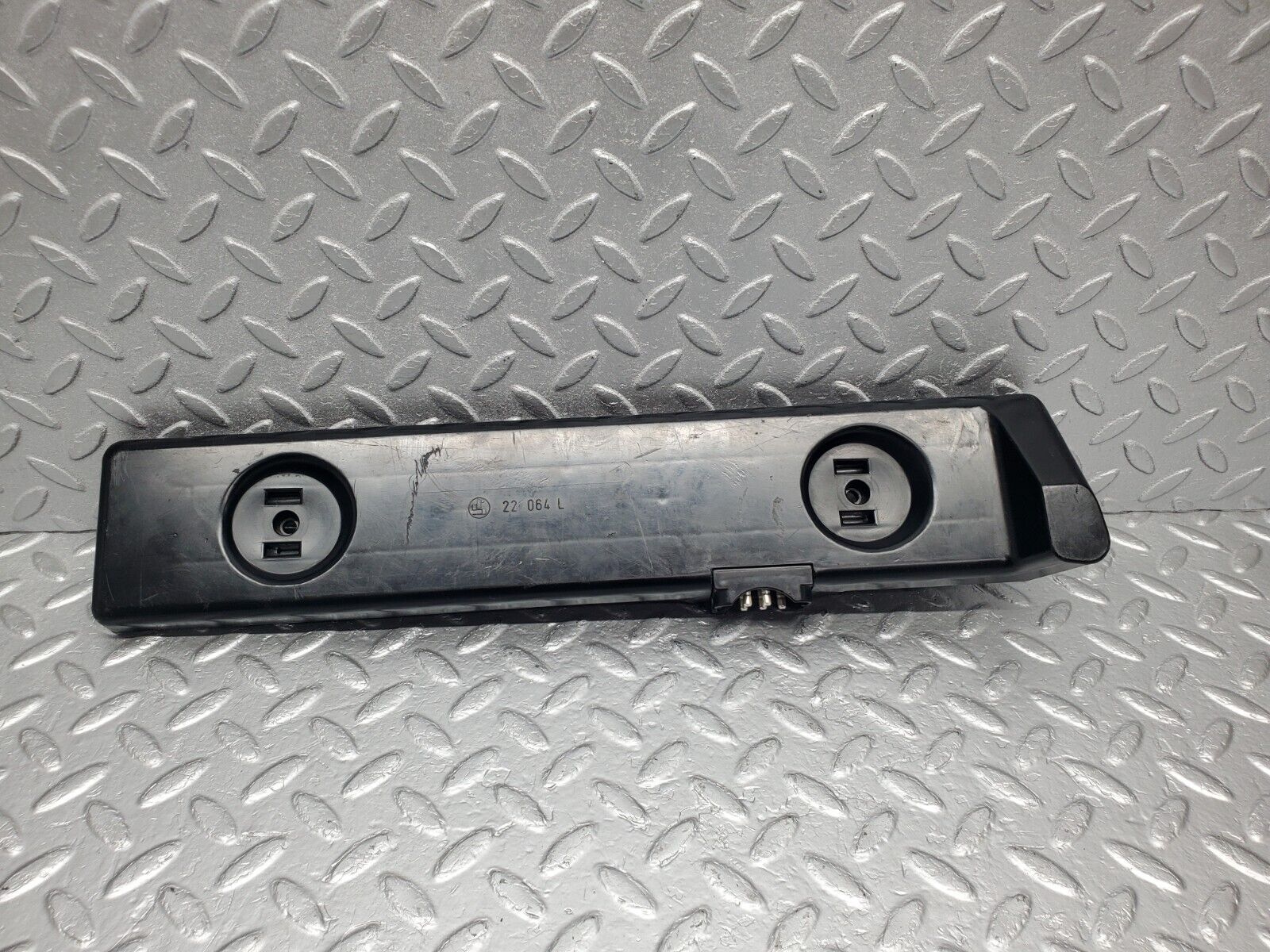 46438 Mercedes-Benz C123 280CE Coupe Tail Light Bulb Holder Left Side 22064L