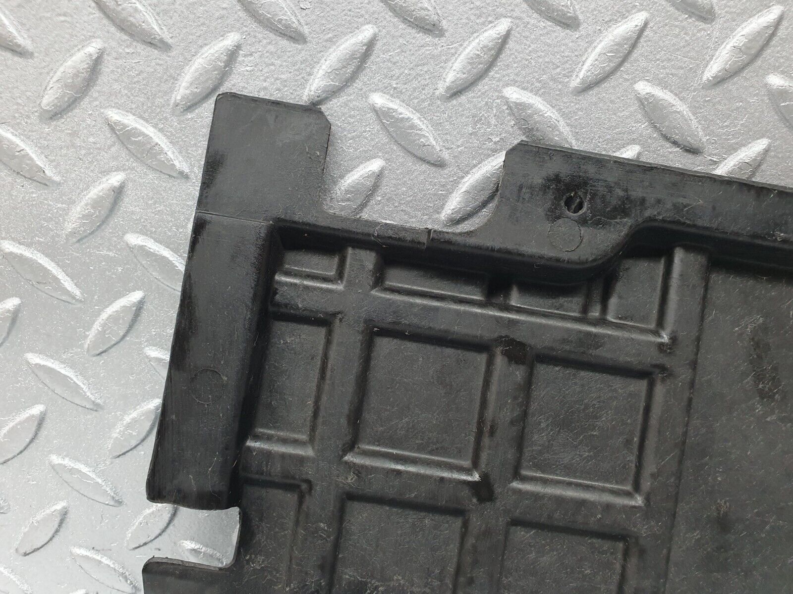 41781 Mercedes-Benz W202 C200 Right Engine Bay Cover Panel 2025241030