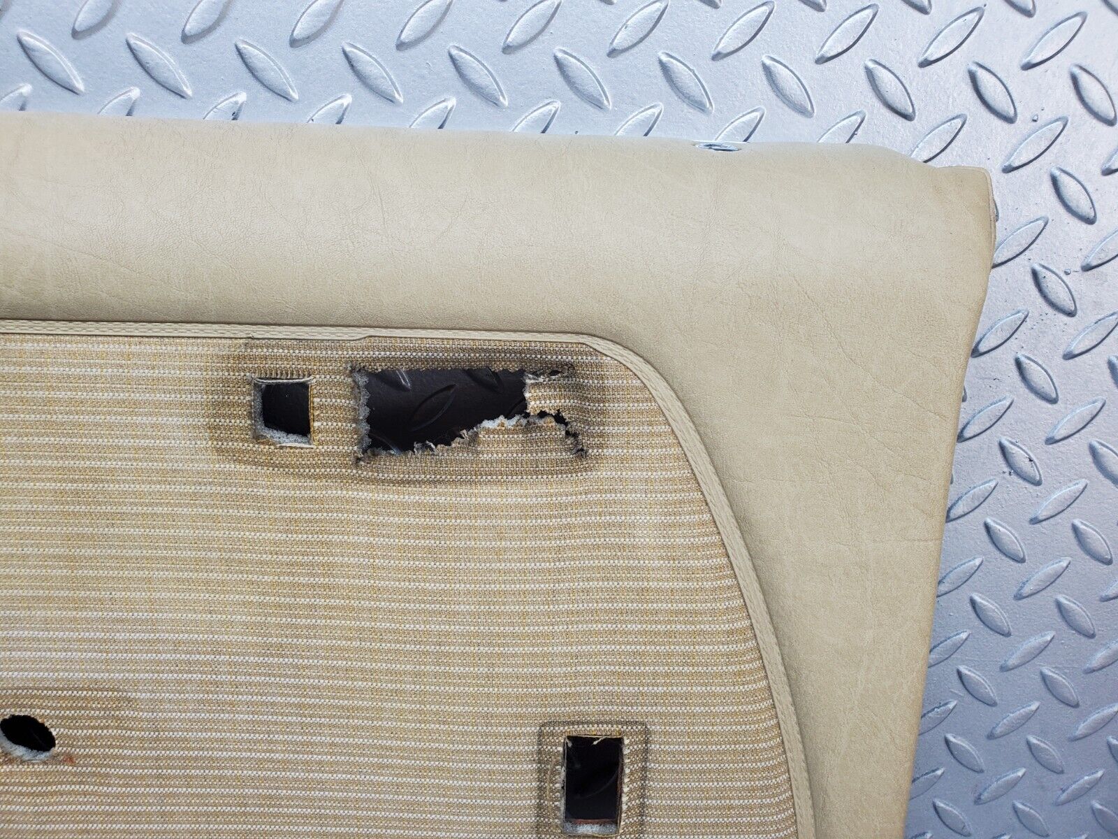 44380 Mercedes-Benz W123 280E Rear Left Door Card Beige