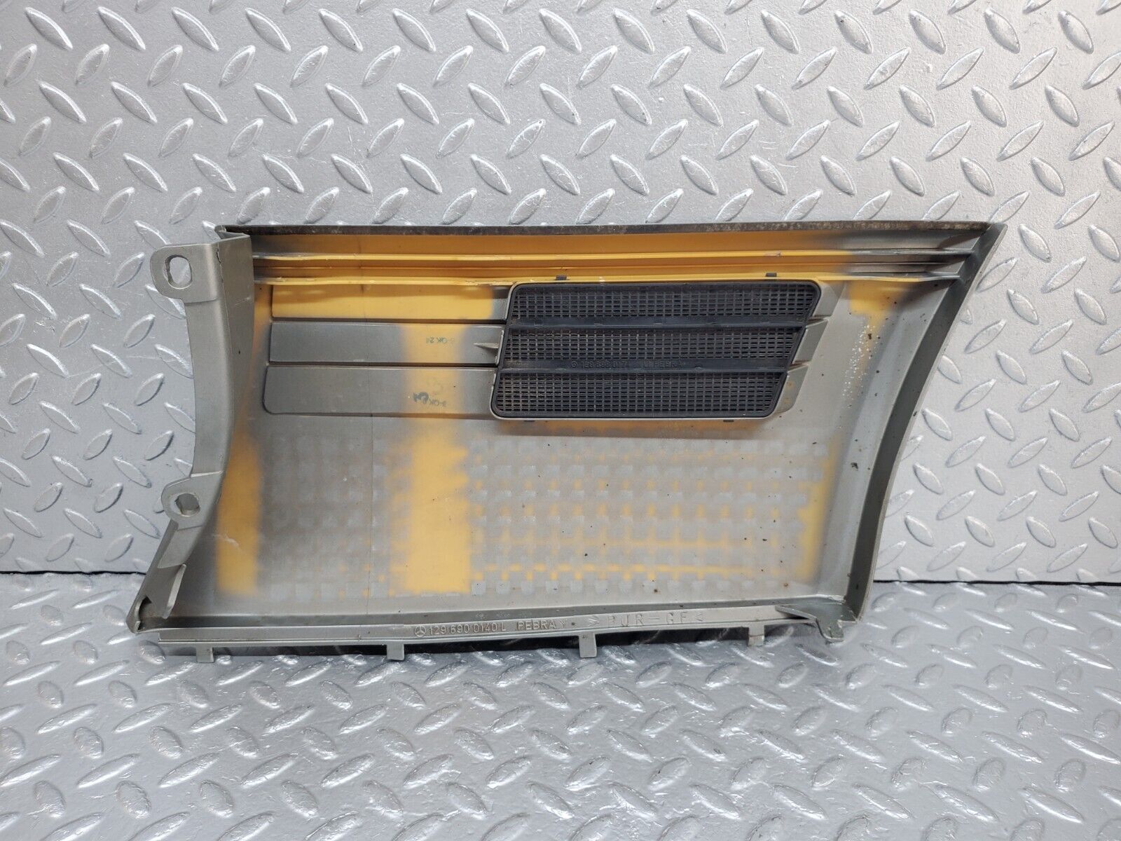 45036 Mercedes-Benz R129 300SL Coupe Front Left Fender Wing Panel 1296900140 1296980174