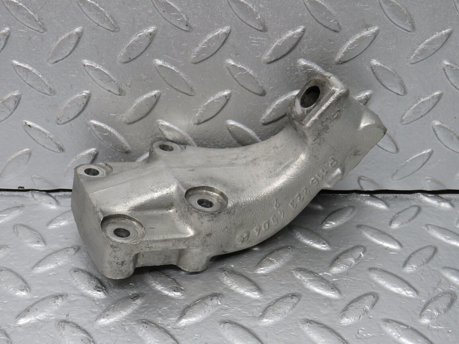 39878 Mercedes-Benz R107 350SL Engine Mount Bracket Right 1162234504