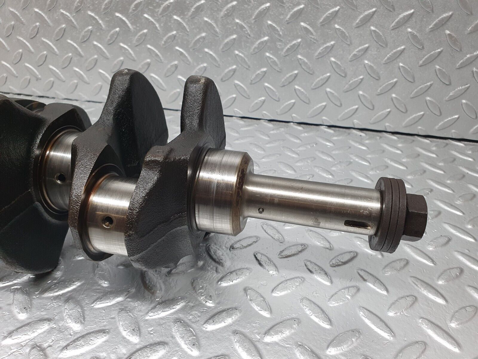 44204 Mercedes-Benz C123 230CE Coupe Crankshaft 10201