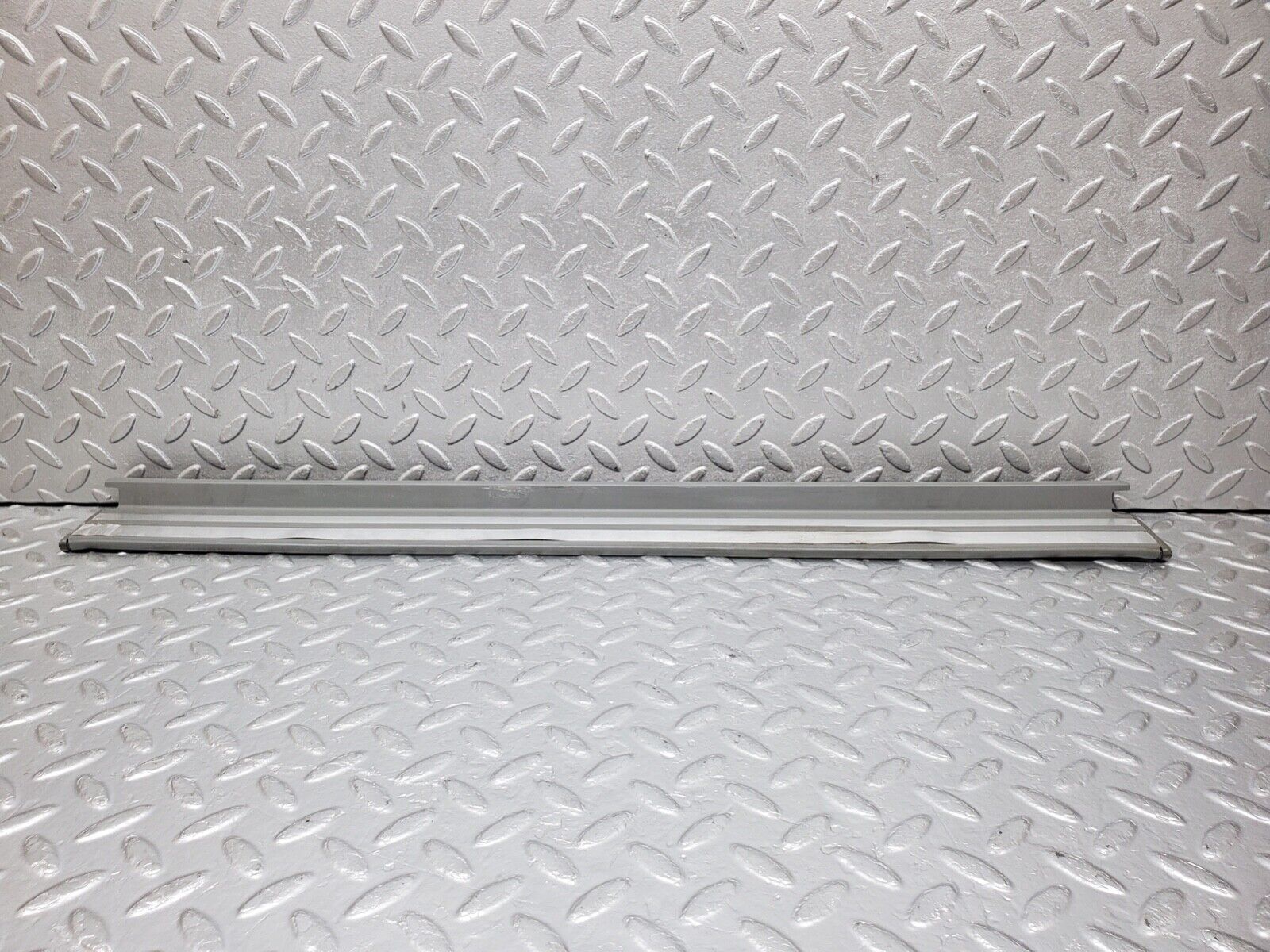 44581 Mercedes-Benz W124 220E Front Right Door Sill Trim