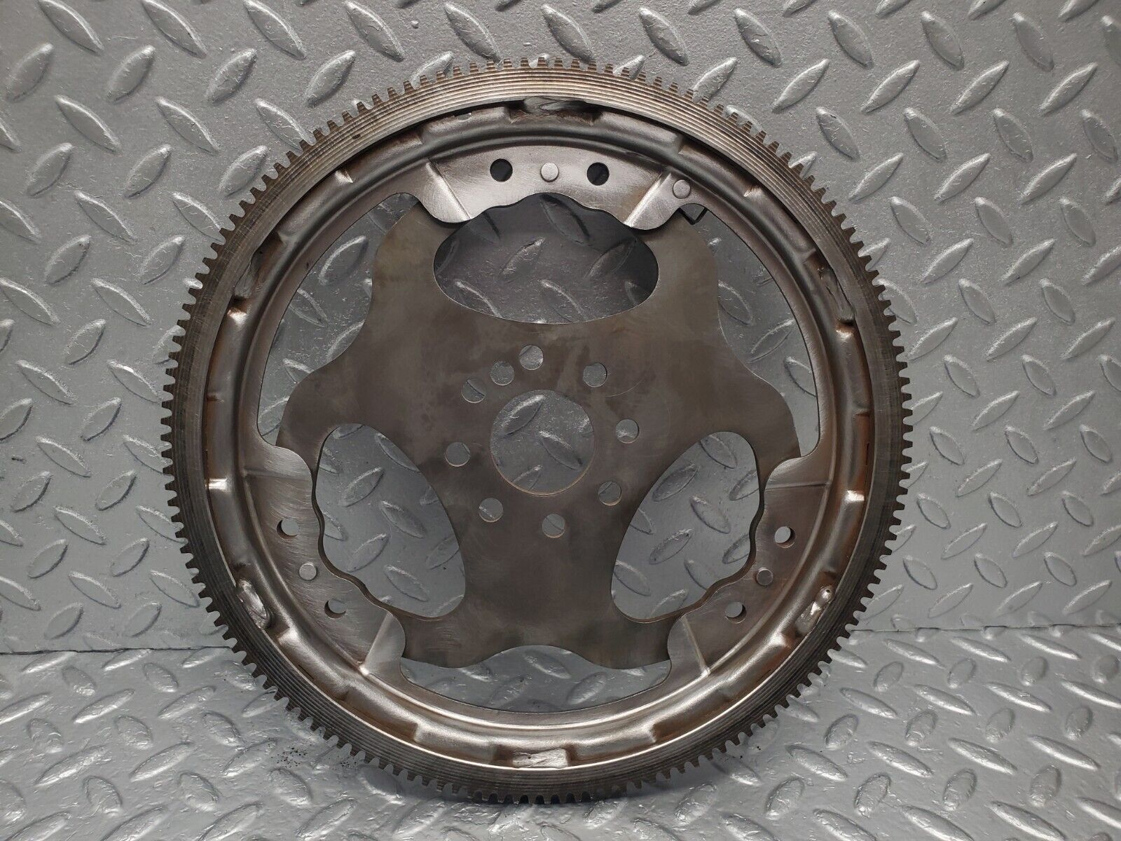 46220 Mercedes-Benz W124 280E Flywheel Starter Ring & Bolts 1040300112