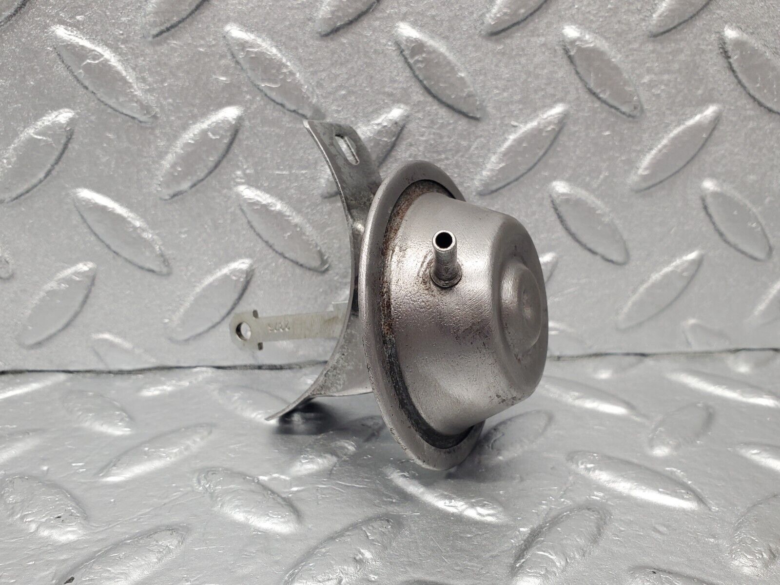 46584 Mercedes-Benz C123 280CE Coupe Ignition Distributor Vacuum Control Valve