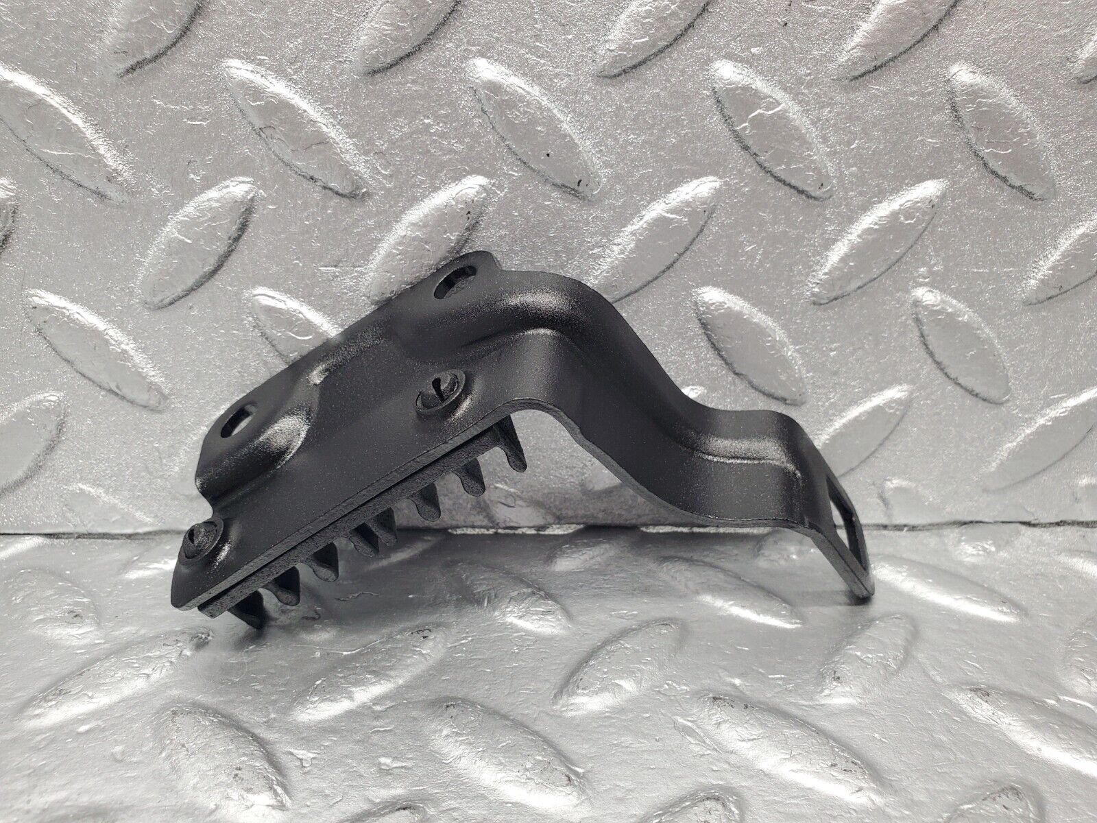 46680 Mercedes-Benz C123 280CE Coupe Ignition Coil Cable Wire Bracket