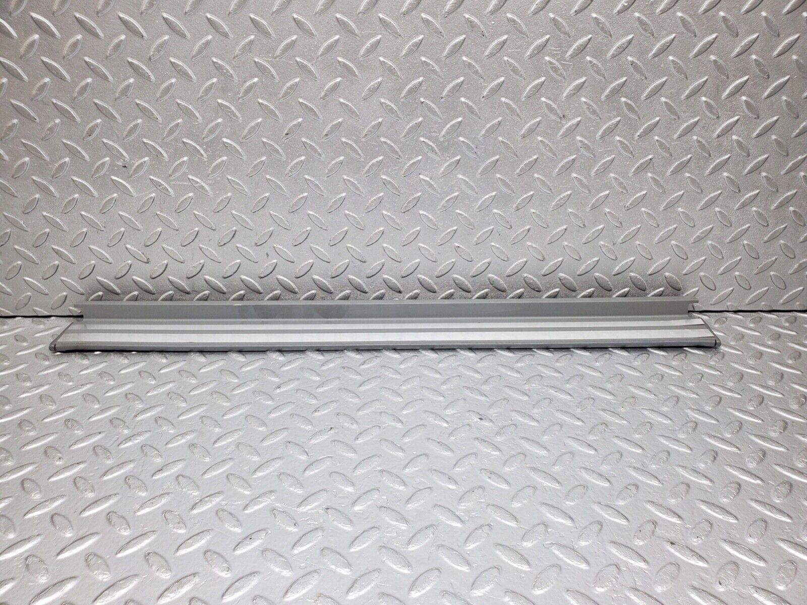 44582 Mercedes-Benz W124 220E Front Left Door Sill Trim