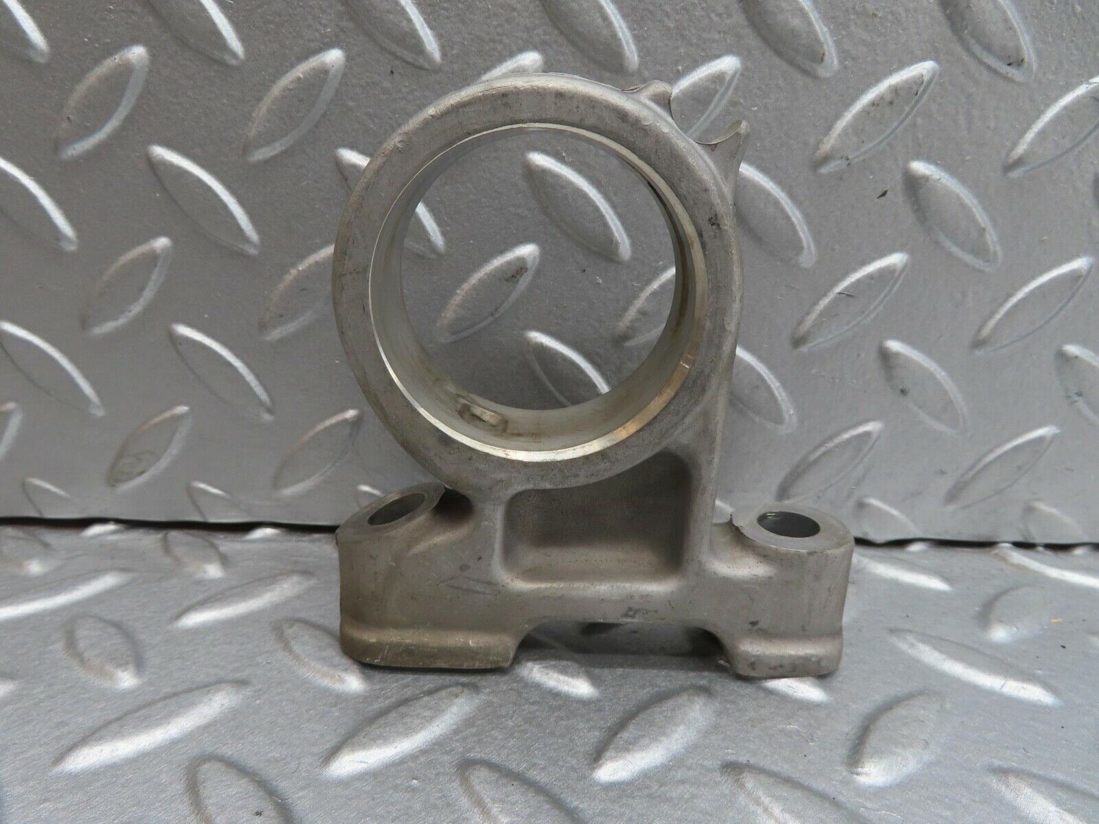 13733 Mercedes-Benz R107 450SL Camshaft Tower Bearing 1160512712