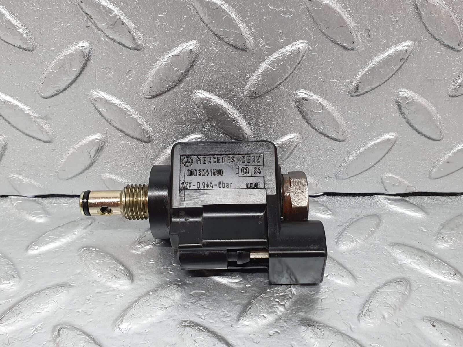 44077 Mercedes-Benz C123 230CE Coupe Automatic Gearbox Solenoid 722.401 0003041990