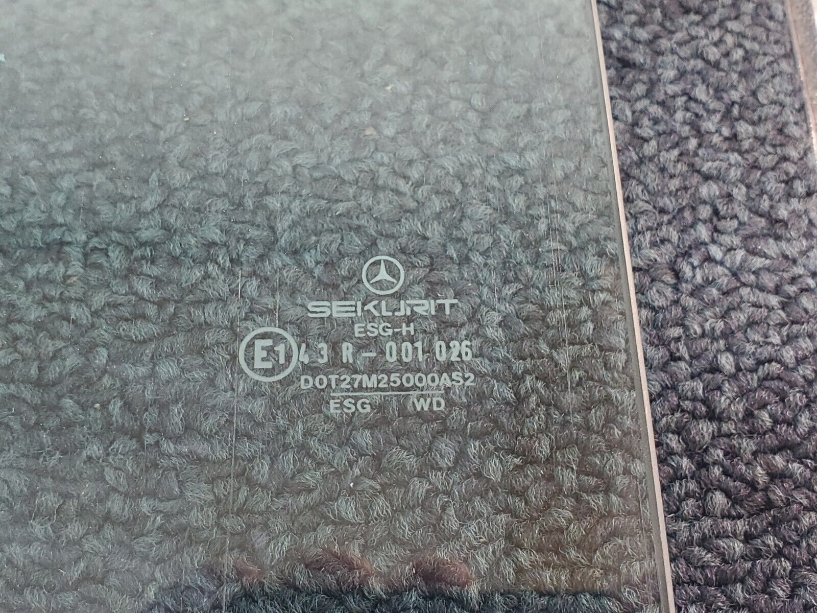 45310 Mercedes-Benz R129 300SL Coupe Right Door Window Glass