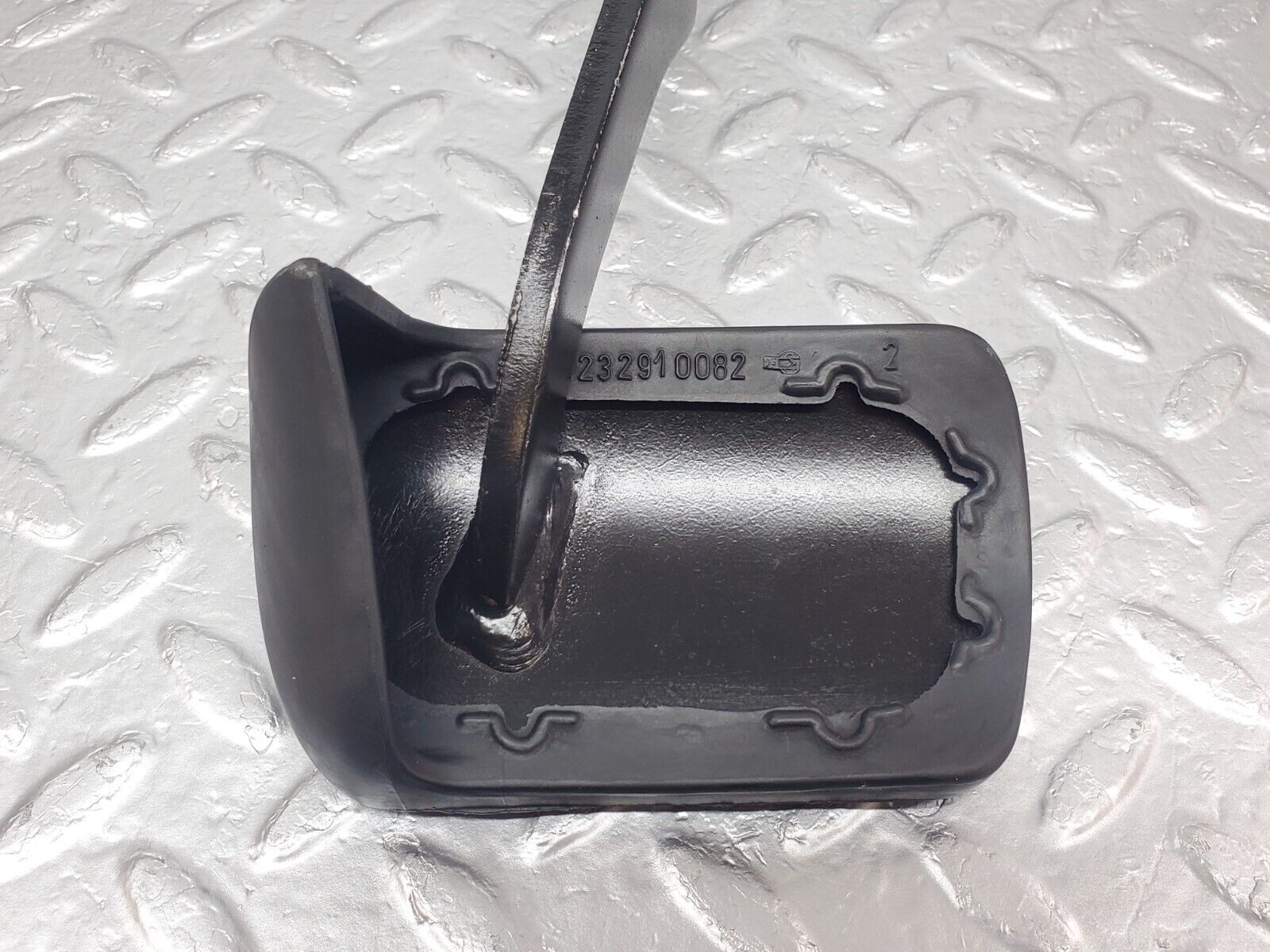 44285 Mercedes-Benz W123 280E Brake Pedal With Rubber 1232910082