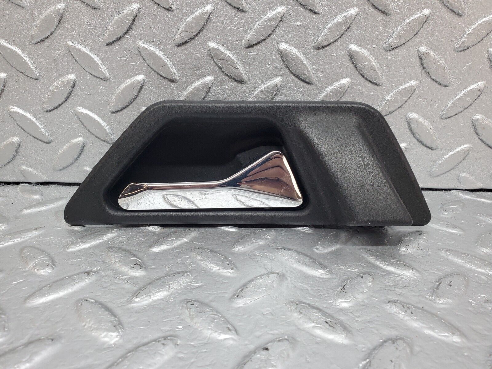 44742 Mercedes-Benz W124 220E Interior Door Handle Front Right 1247600261