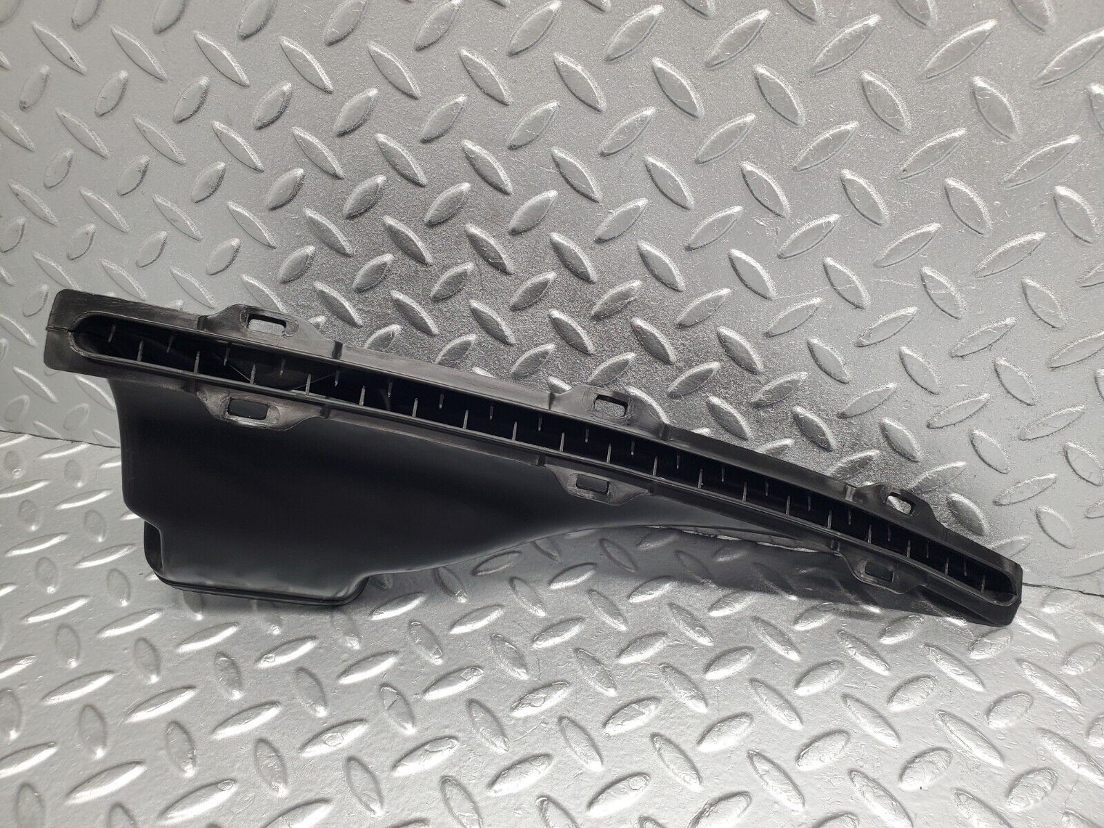 46506 Mercedes-Benz C123 280CE Coupe Air Duct Vent Pair 1238300219 1238300119