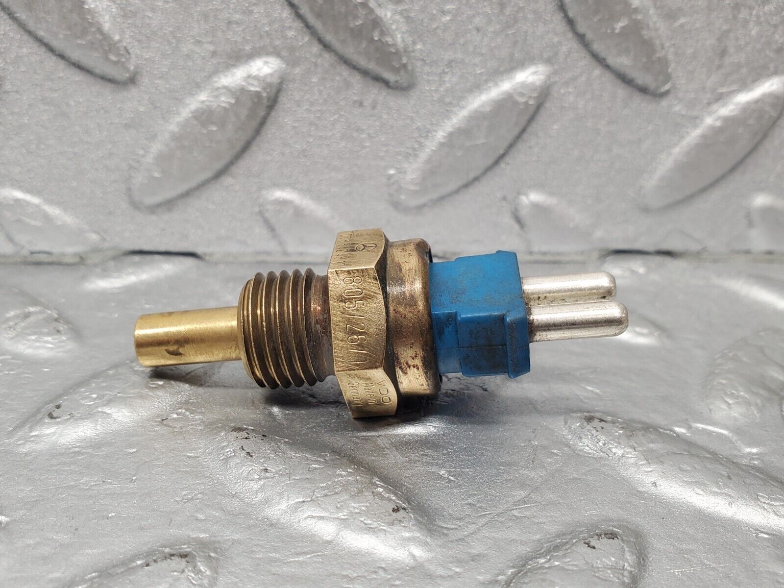 46047 Mercedes-Benz W126 420SE Coolant Temperature Sensor VDO 0085424517