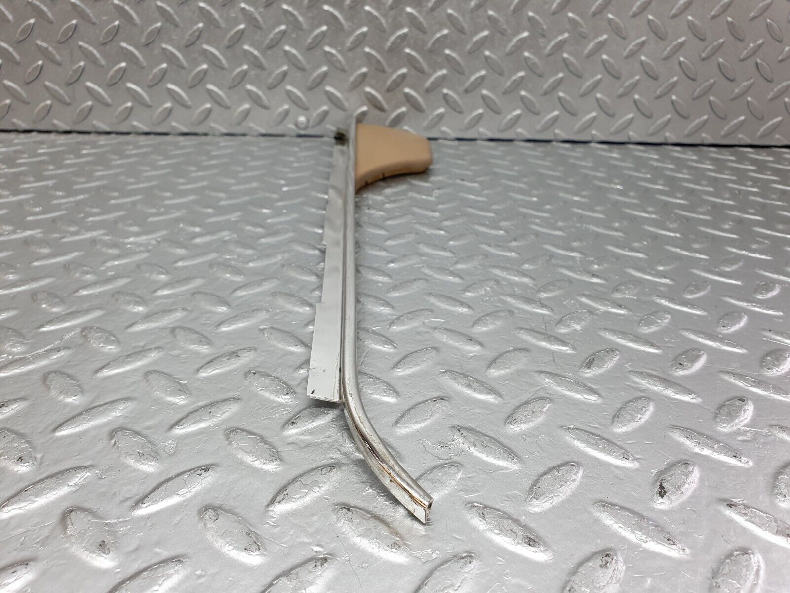 44156 Mercedes-Benz C123 230CE Coupe Seat Belt Presenter Cover Trim Left 1236921922