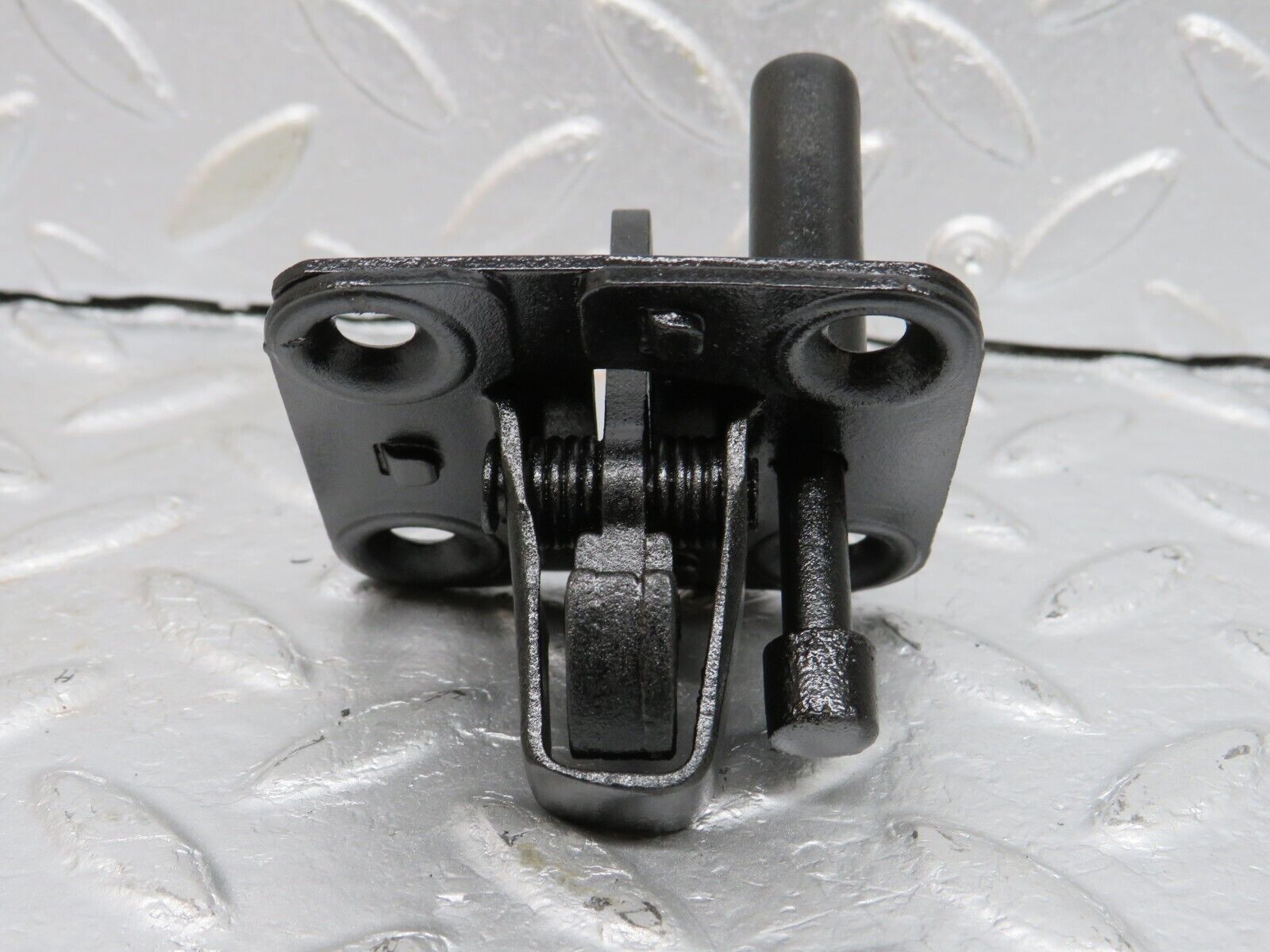 40079 Mercedes-Benz R107 350SL Bonnet Lock Catch