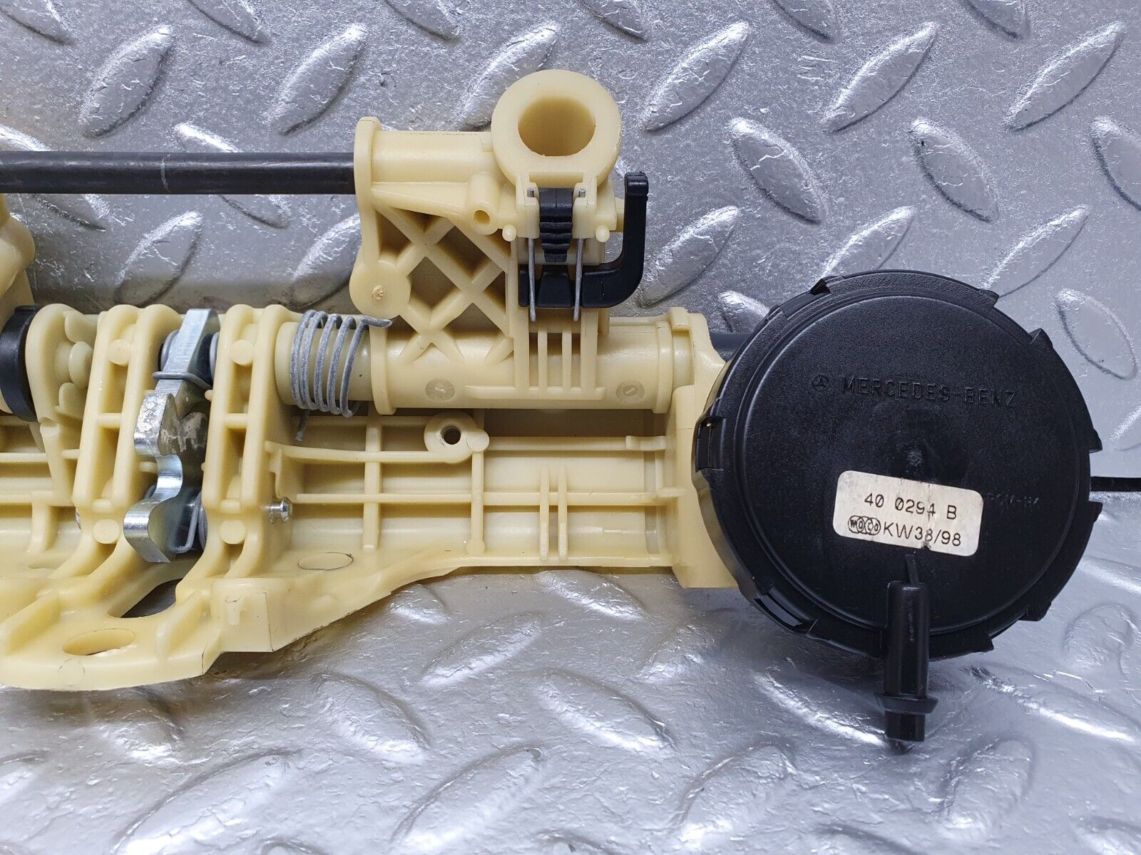 41841 Mercedes-Benz W202 C200 Headrest Folding Mechanism