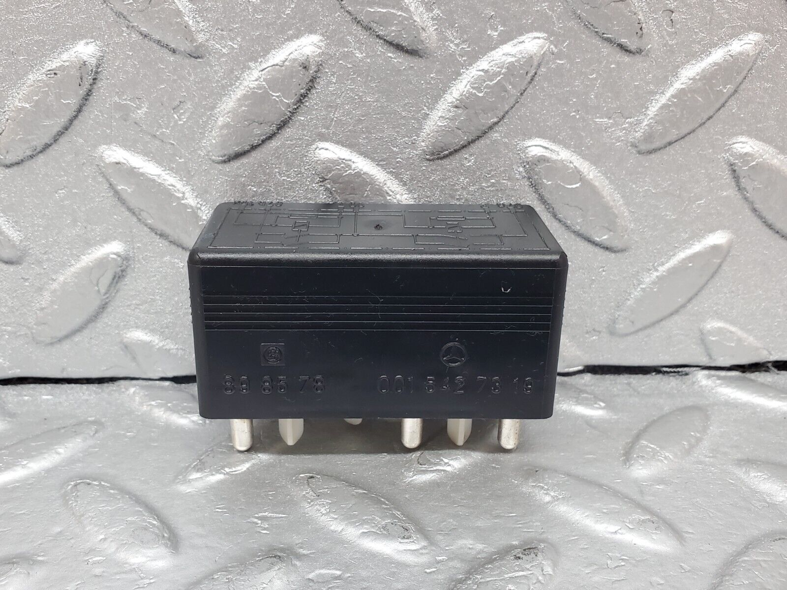 44947 Mercedes-Benz R129 300SL Coupe Auxiliary Fan Relay 0015427319