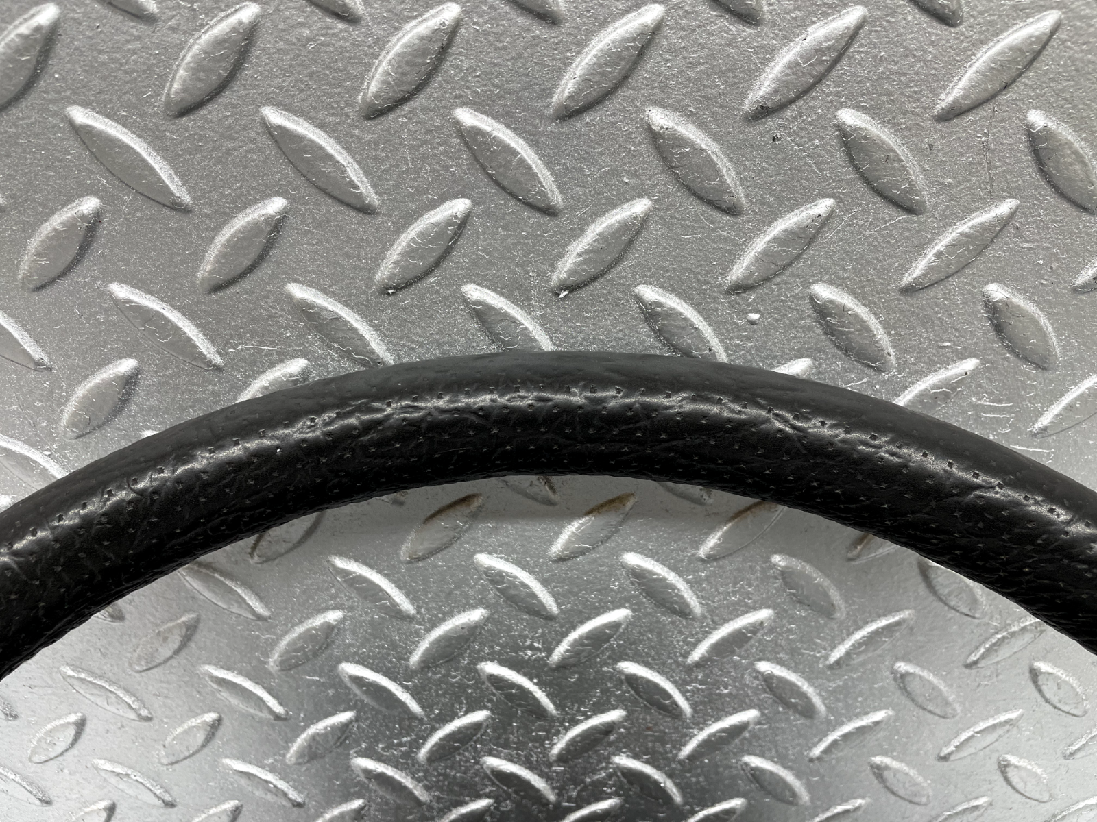 44270 Mercedes-Benz W123 280E Steering Wheel 1264640017