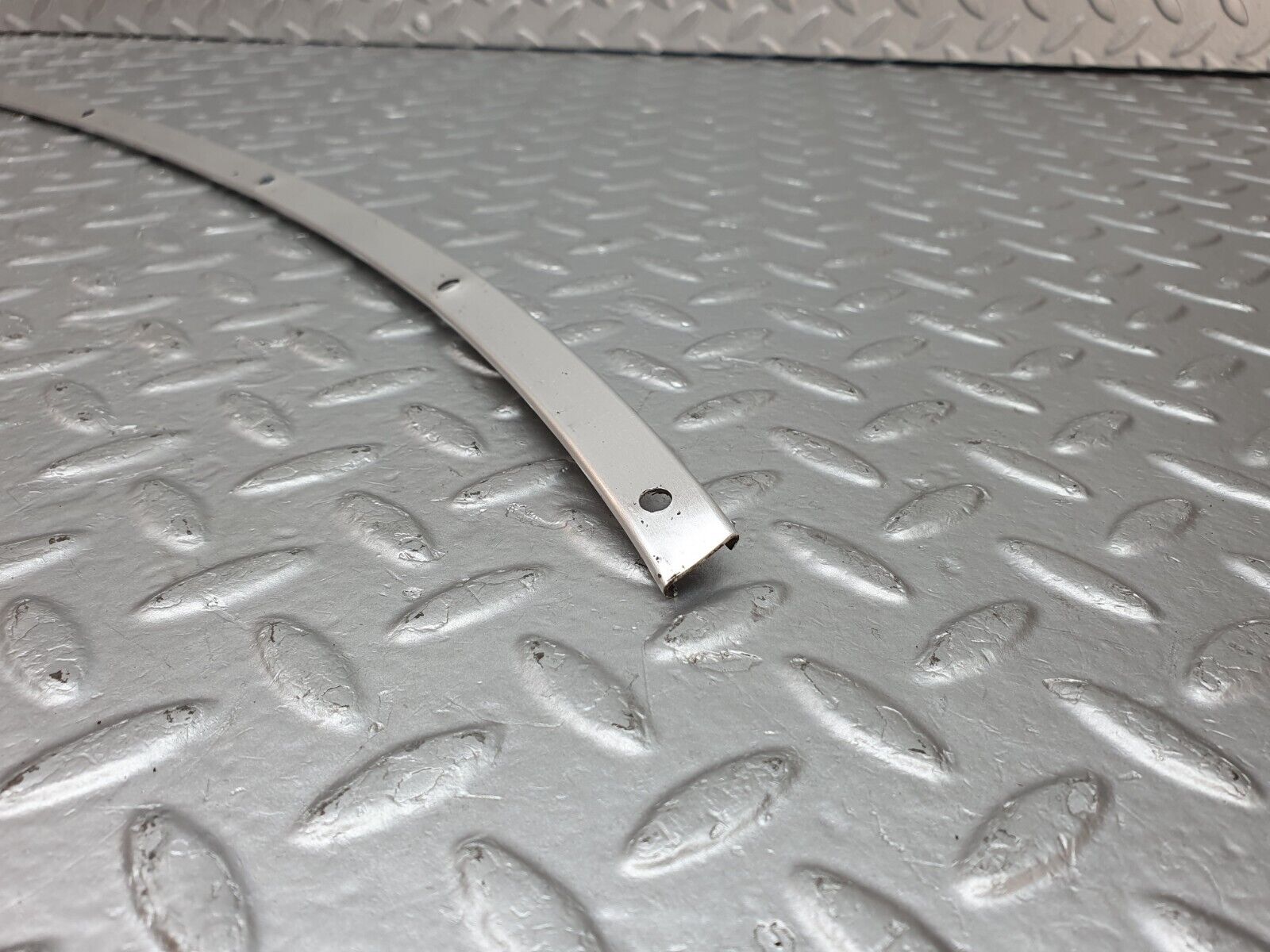 43048 Mercedes-Benz R107 Hardtop Interior Roof Chrome