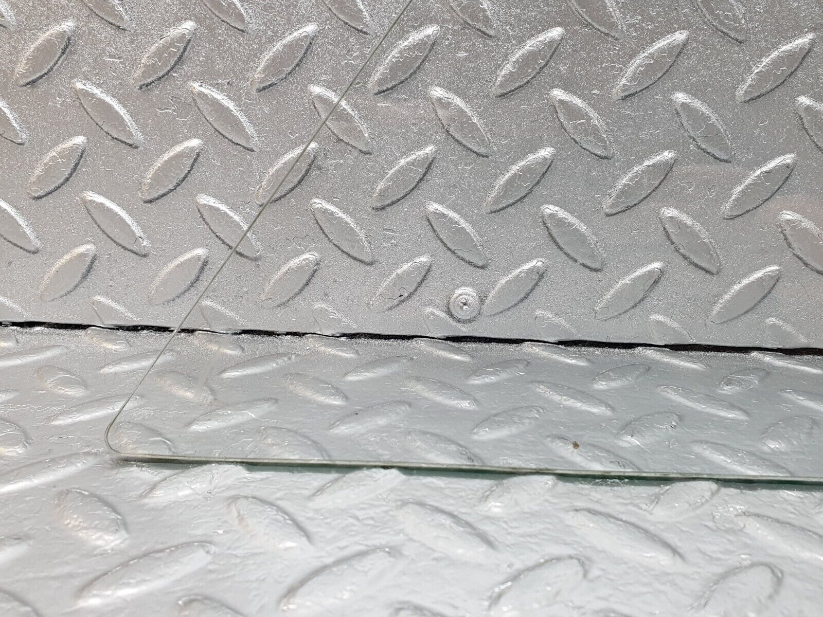 43223 Mercedes-Benz W108 280SE Rear Right Quarter Window Glass