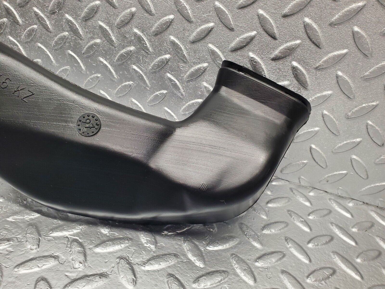 46881 Mercedes-Benz R129 320SL Coupe Air Vent Duct Left Side 1298312146